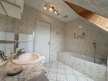 Grande maison avec parking - 9 pers., Location Maison 9 personnes à Trégastel - Photo 16