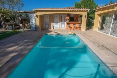 Location appartement à Vidauban, Appartement avec piscine à Vidauban, 32 m²