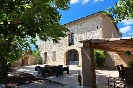 Location villa à Graveson, Mas des Lilas Chez Coba