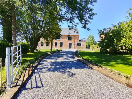 Location gite à Taisnières en Thiérache, Gîte avec climatisation, jardin - 6 pers.
