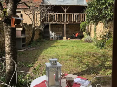 Gîte 3 chambres centre-ville avec spa et jardin clos : photo 2