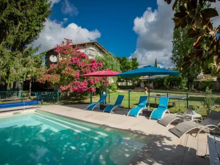Petit Vingne : maison avec piscine privée près d'Aubeterre, Edon : photo 26