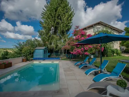 Petit Vingne : maison avec piscine privée près d'Aubeterre, Edon : photo 28
