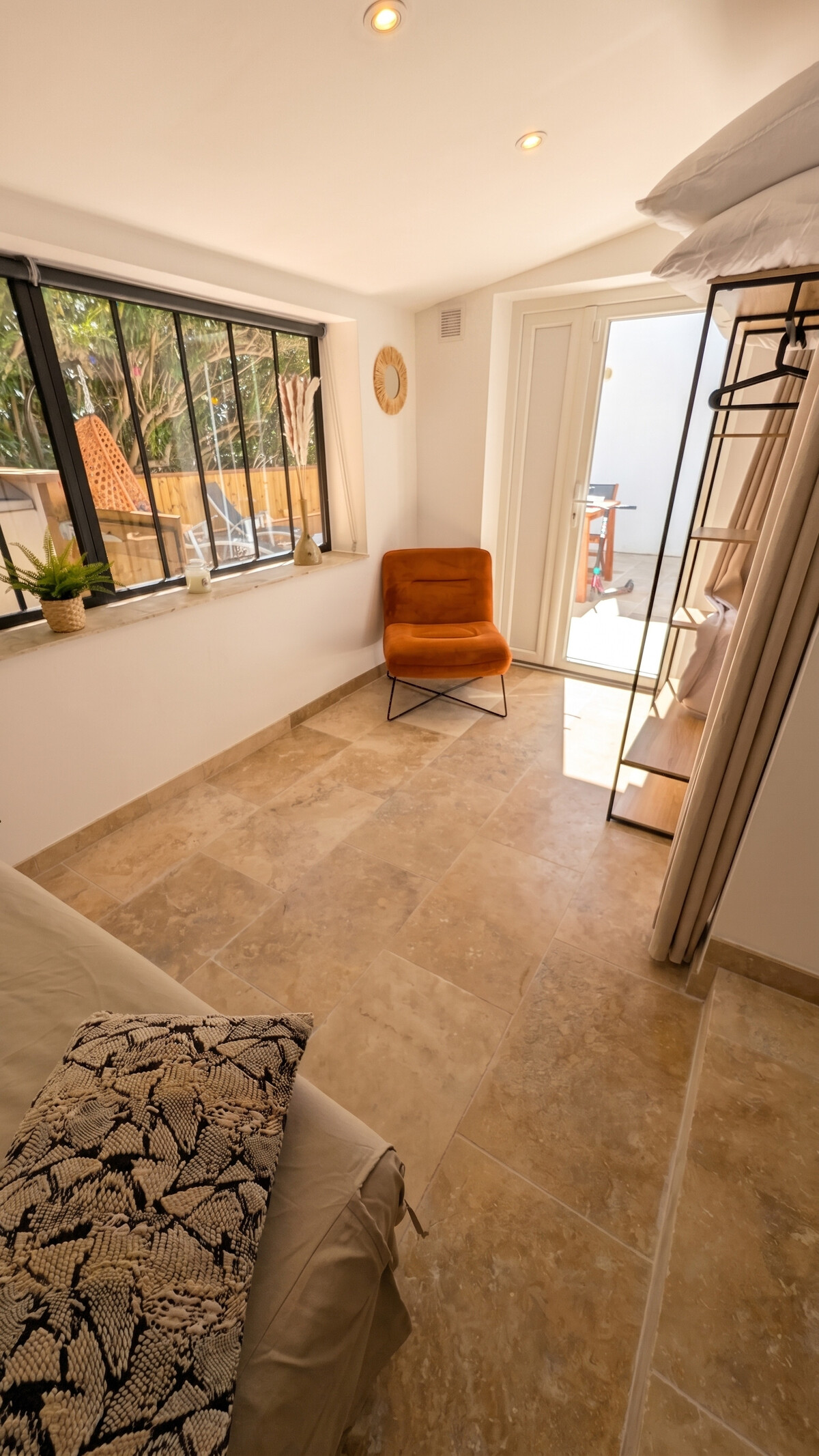 Maison 3 chambres avec piscine partagée près de la Camargue - Photo 18
