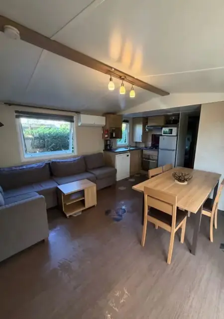 Bungalow accueillant près de Les Mathes avec terrasse - Photo 7