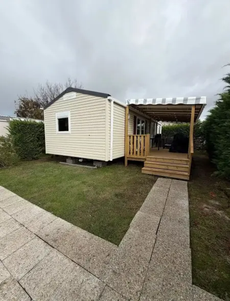 Bungalow accueillant près de Les Mathes avec terrasse - Photo 10