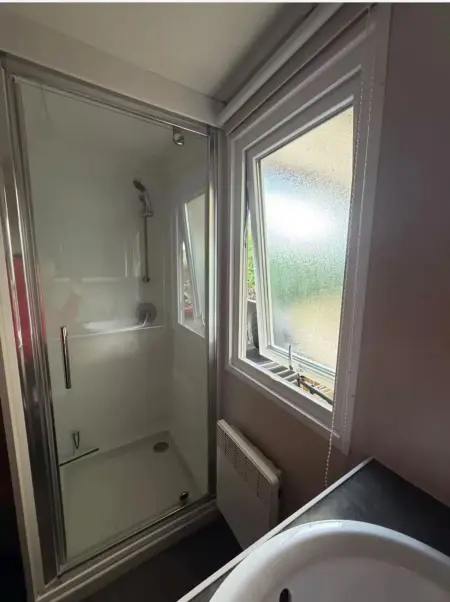Bungalow accueillant près de Les Mathes avec terrasse - Photo 12