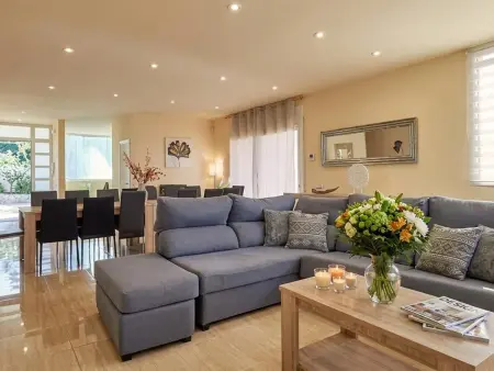 Villa Sitges Lluna : 16 pers, piscine 9x4m, 5 chambres : photo 10