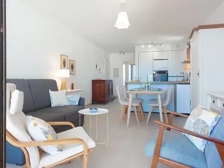 Appartement rénové 2024 à 400 m de la mer : photo 2