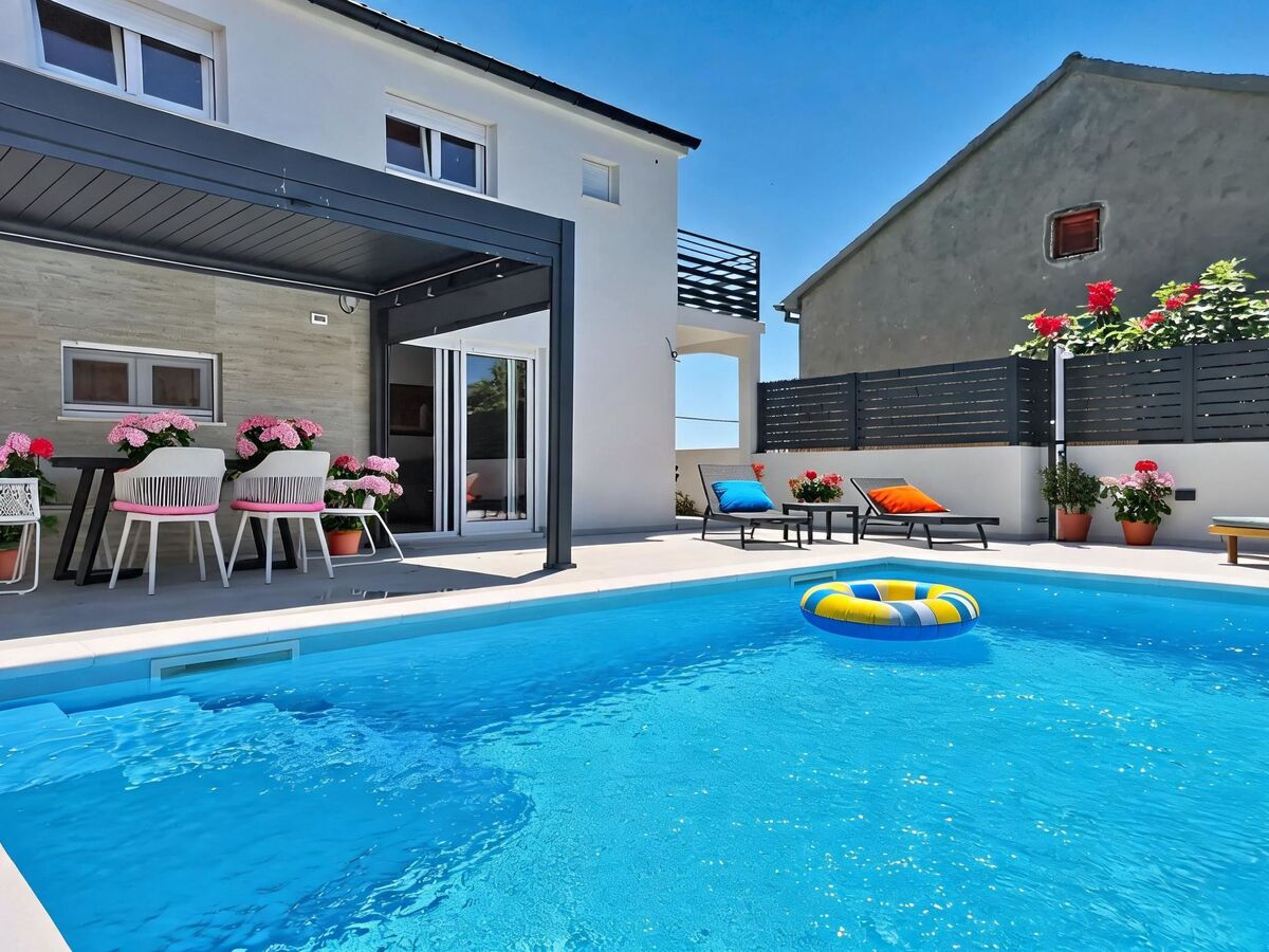 Maison Kala avec piscine chauffée à Maslenica - Photo 1