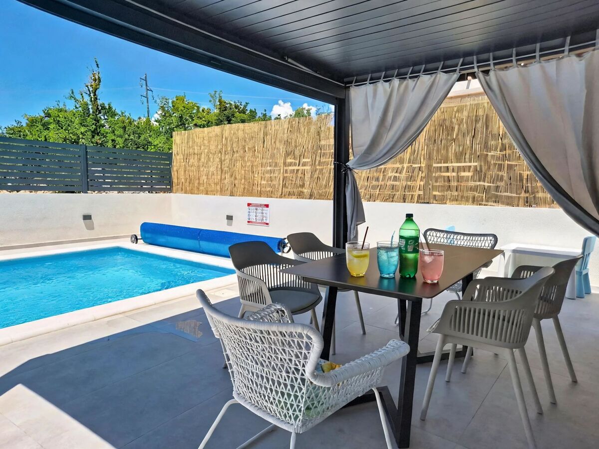 Maison Kala avec piscine chauffée à Maslenica - Photo 2