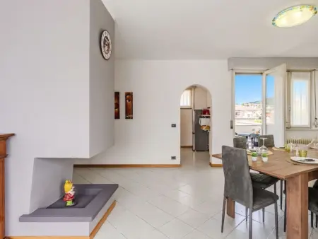 Casa Betulla, appartement 120 m² Dongo, 4 balcons : photo 6