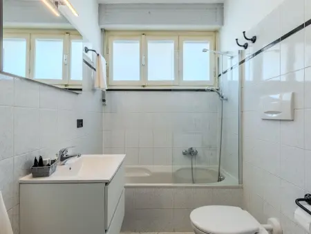 Casa Betulla, appartement 120 m² Dongo, 4 balcons : photo 24