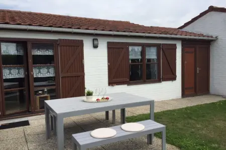 Maison 60 m² Bredene : jardin et barbecue côté dunes : photo 1