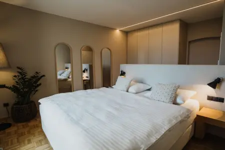 Appartement 65 m² à Meran, vue sur la ville et balcon : photo 9