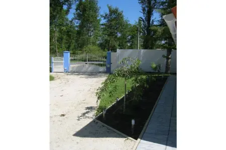 Maison 80 m² avec terrain clôturé, idéale chiens : photo 3