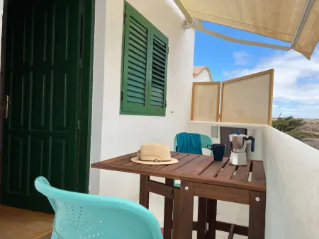 Apartamento La Concha, vue montagne à 60 m de la plage : photo 3