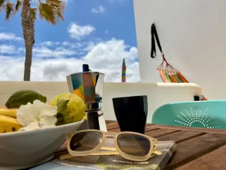 Apartamento La Concha, vue montagne à 60 m de la plage : photo 6