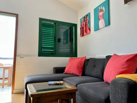 Apartamento La Concha, vue montagne à 60 m de la plage : photo 13