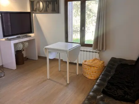 Appartement rez-de-jardin avec parking – Les Angles : photo 1