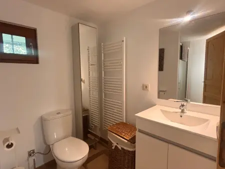 Appartement rez-de-jardin avec parking – Les Angles : photo 5