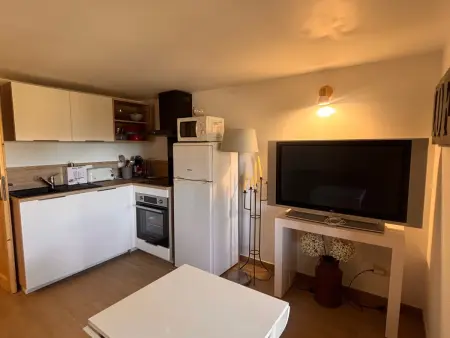 Appartement rez-de-jardin avec parking – Les Angles : photo 12