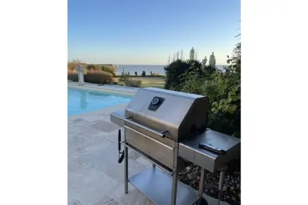 Gîte Roche Batard avec piscine privée à Barzan : photo 19