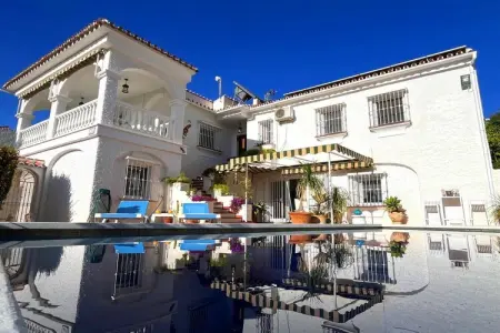 Villa Mara, 9 personnes avec piscine à Caleta de Vélez