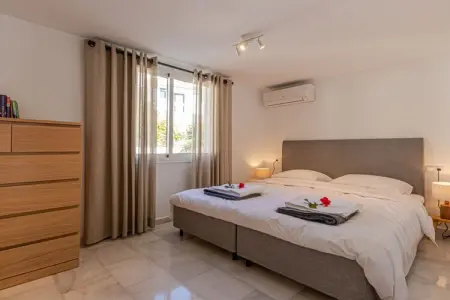 518757, Villa Andalucia près du centre - Photo 8
