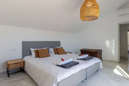 518757, Villa Andalucia près du centre - Photo 11