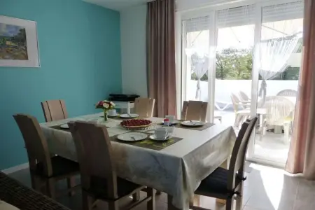 Maison plain-pied rénovée 4 pers., jardin et terrasse : photo 10