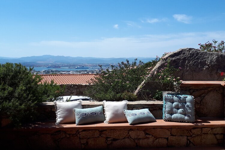 Maison avec vue mer à Olbia, 6 km de Pittulongu - Photo 2