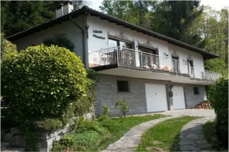 Maison lac Majeur avec vue panoramique et accès randonnée