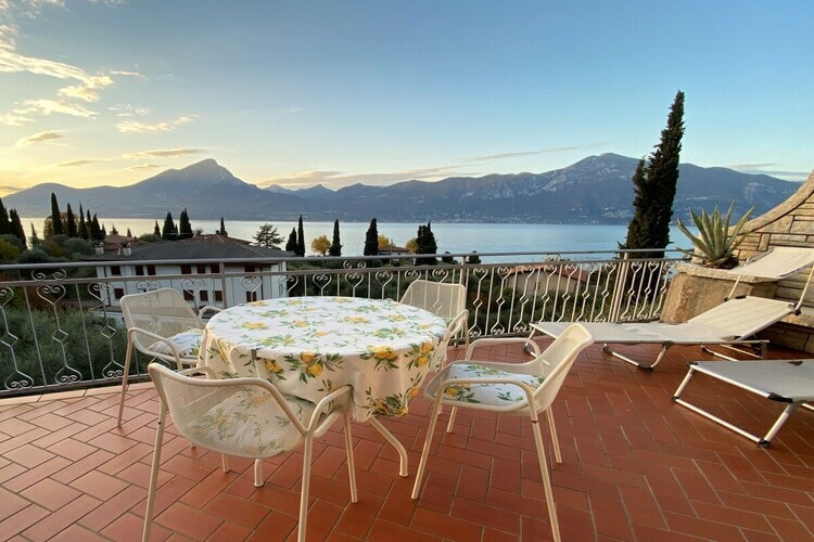 Maison vue lac à Torri del Benaco, terrasse panoramique - Photo 5
