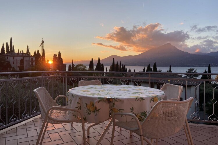 Maison vue lac à Torri del Benaco, terrasse panoramique - Photo 19