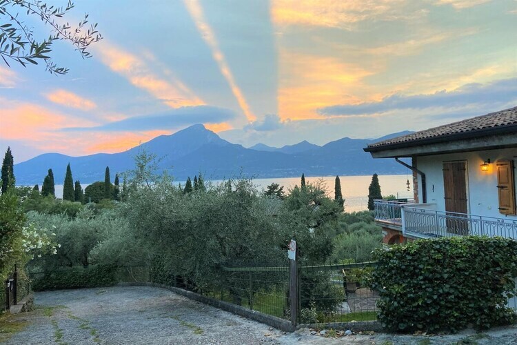 Maison vue lac à Torri del Benaco, terrasse panoramique - Photo 24