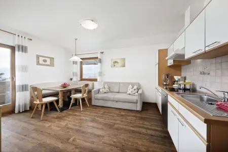 Appartement Abendrot à Kuens, balcon sud avec vue Merano : photo 4