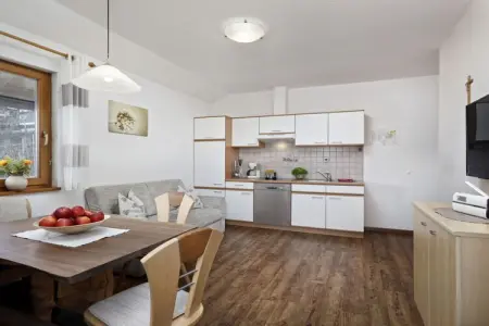 Appartement Abendrot à Kuens, balcon sud avec vue Merano : photo 5