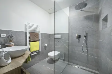 Appartement Abendrot à Kuens, balcon sud avec vue Merano : photo 7