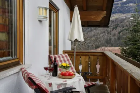 Appartement Abendrot à Kuens, balcon sud avec vue Merano : photo 8