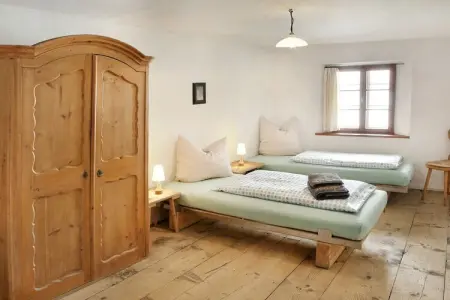 Maison médiévale étroite à Klausen, 100 m² : photo 4
