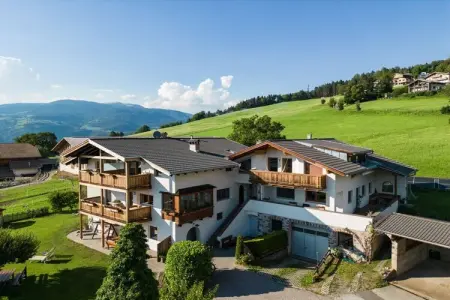 Gîte familial à la ferme avec aire de jeux à Völs am Schlern : photo 12