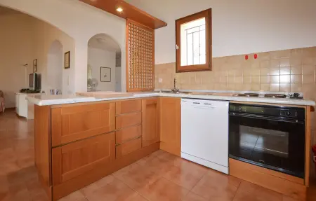 Maison 6 personnes avec piscine et jardin à Prunete : photo 10