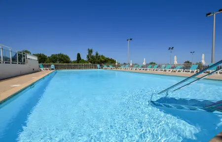 Maison 6 personnes avec piscine et jardin à Prunete : photo 17