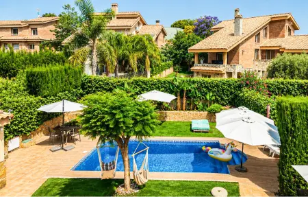 Maison 8 personnes avec piscine privée à Chiva : photo 2