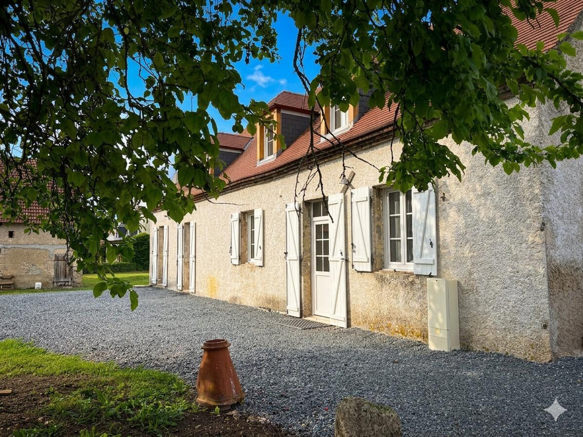 Gîte Chez Etienne - Longère 10 pers. en Auvergne - Photo 1