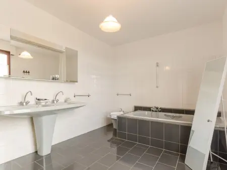 Gîte 10 pers. avec rivière et activités en Pays d'Othe : photo 14