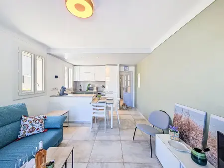 Croix du Sud – Appartement 50m² à 230 m de la plage : photo 10