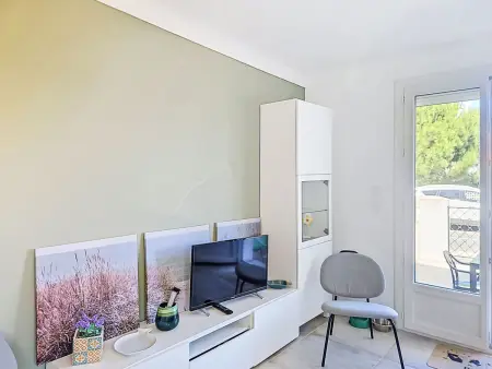 Croix du Sud – Appartement 50m² à 230 m de la plage : photo 12