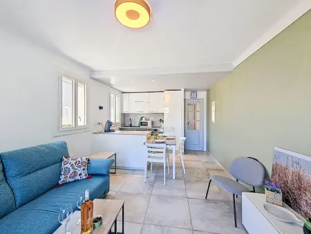 Croix du Sud – Appartement 50m² à 230 m de la plage : photo 14